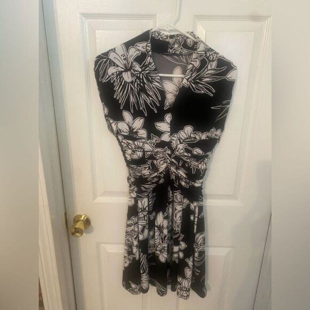 - Morgan‎ sleeveless dress black and white size TXS
